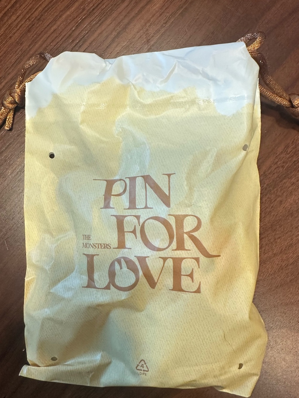 Labubu Pin for Love “D” - Picture 3 of 4